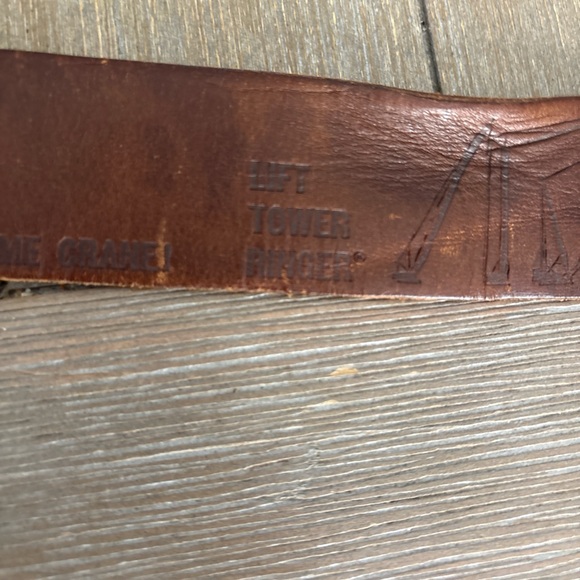 Brown Suede Wide Women’s Belt with Silver Circular Buckle Boho style - Picture 3 of 3